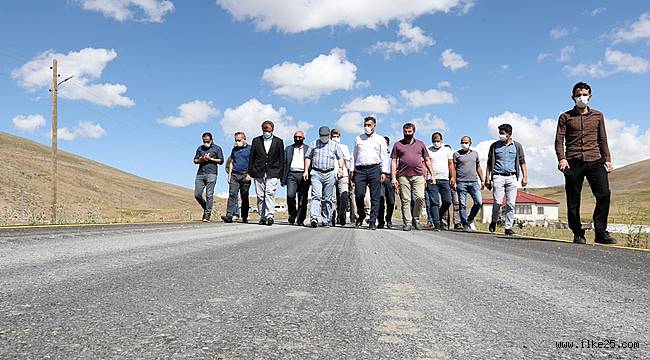 Büyükşehir'den Tekman, Hınıs ve Karayazı'da yol seferberliği