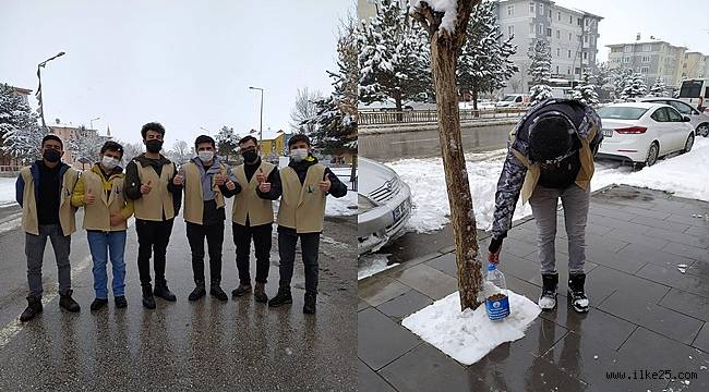 Aziziyeli gençler sokak hayvanlarını unutmadı