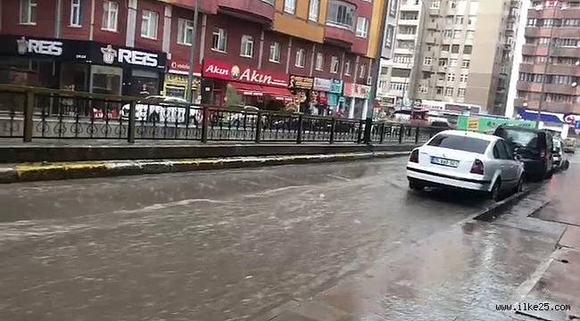 Erzurum yağmurla serinledi