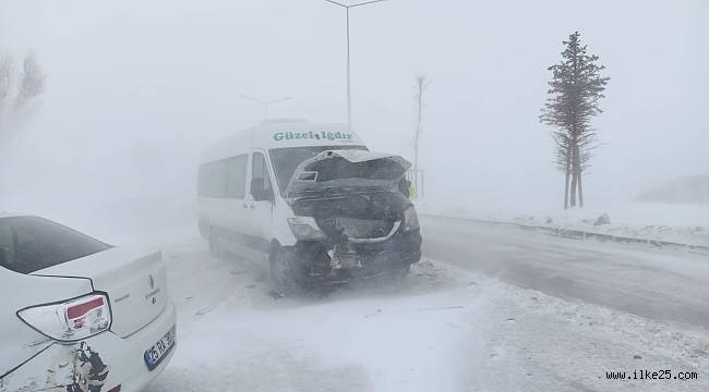 Erzurum'da zincirleme kaza