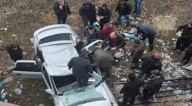 Erzurum'da otomobil köprüden uçtu