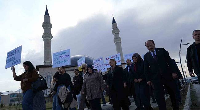ETÜ'de, Kadına yönelik şiddete karşı farkındalık yürüyüşü