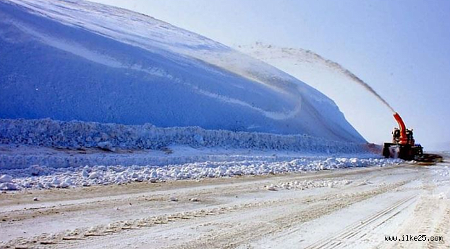 Erzurum Tekman Yolu Bir Ay Sonra Ulaşıma Açıldı