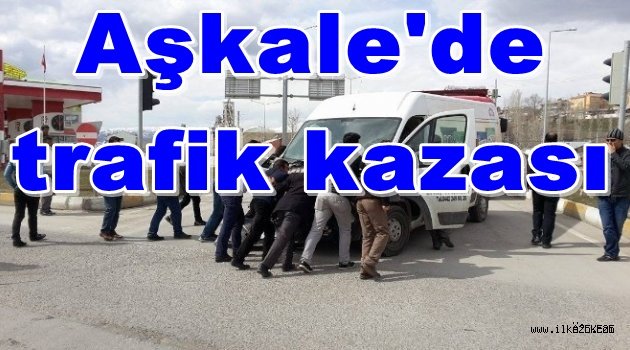 Kırmızı Işık İhlali Yapan Tir Minibüse Çarptı