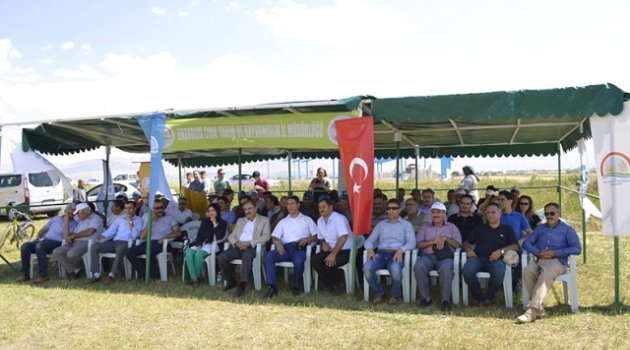 Rulo Balya Silajı İçin Aziziye'de 'Tarla Günü' Düzenlendi