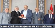 MUHARİP GAZİLER'DEN BAŞKAN ORHAN'A TEŞEKKÜR PLAKETİ